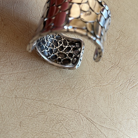 JOHN HARDY Kali Collection Sterling Silver Overlap Wide Cuff Bracelet - Picture 7 of 10